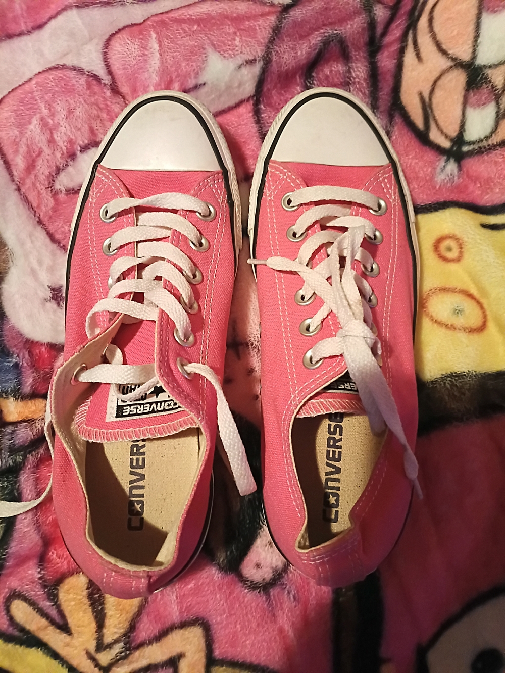 Converse Women’s Coral Pink Canvas Low Top Sneakers Size 8